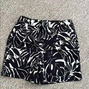 Rafaella Black and White Bermuda Shorts with Abstract Design NWOT
